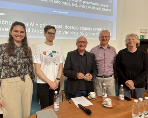 Z leve proti desni: Zoja Anžur, Filip Dobranić, dr. Ivan Bratko, dr. Marko Robnik Šikonja, dr. Olga Markič